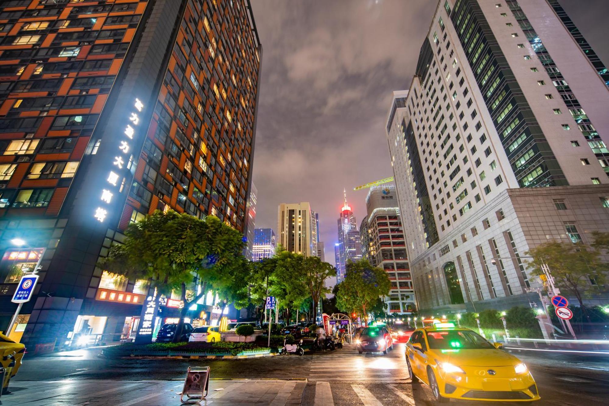Lavande International Aparthotel Us Consulate General Guangzhou Zhujiang New Town Metro Branch - Free Shuttle Bus To Canton Fair Complex During Canton Fair Period & Free Vpn Internet Access المظهر الخارجي الصورة