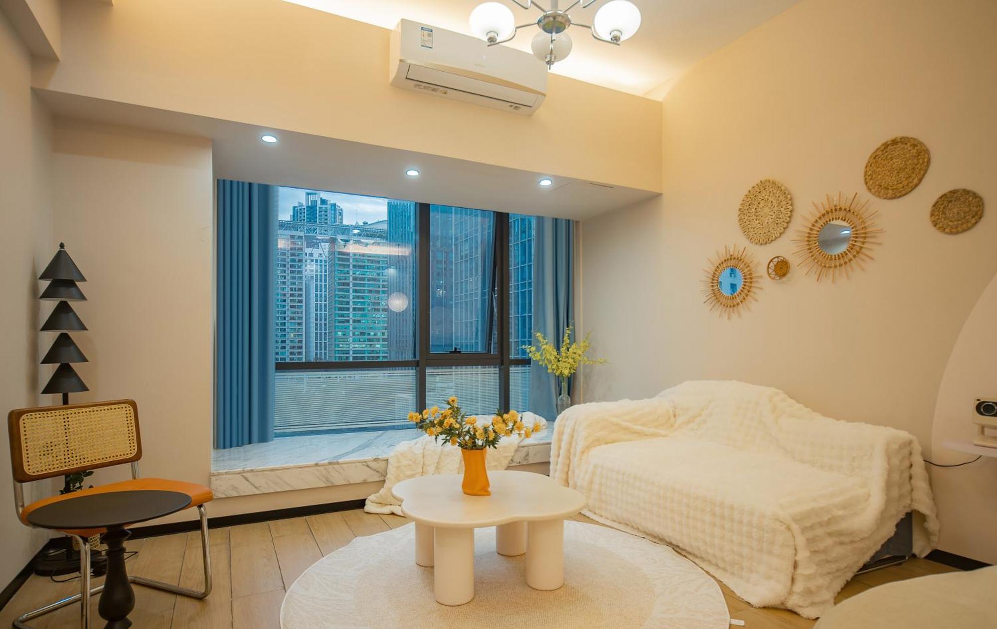 Lavande International Aparthotel Us Consulate General Guangzhou Zhujiang New Town Metro Branch - Free Shuttle Bus To Canton Fair Complex During Canton Fair Period & Free Vpn Internet Access المظهر الخارجي الصورة